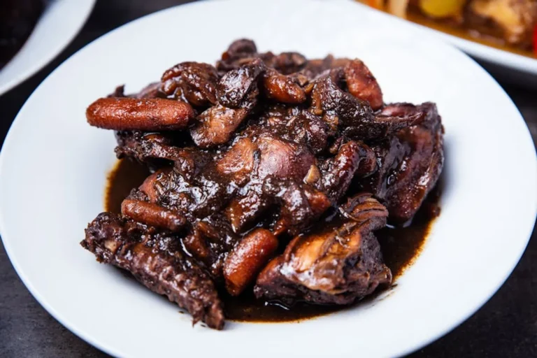 Best Jamaican Dishes to Try
