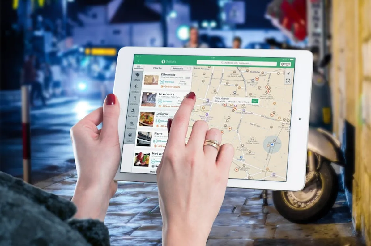 Dessign Explained: Search Intent, Lifestyle Context, and User Questions