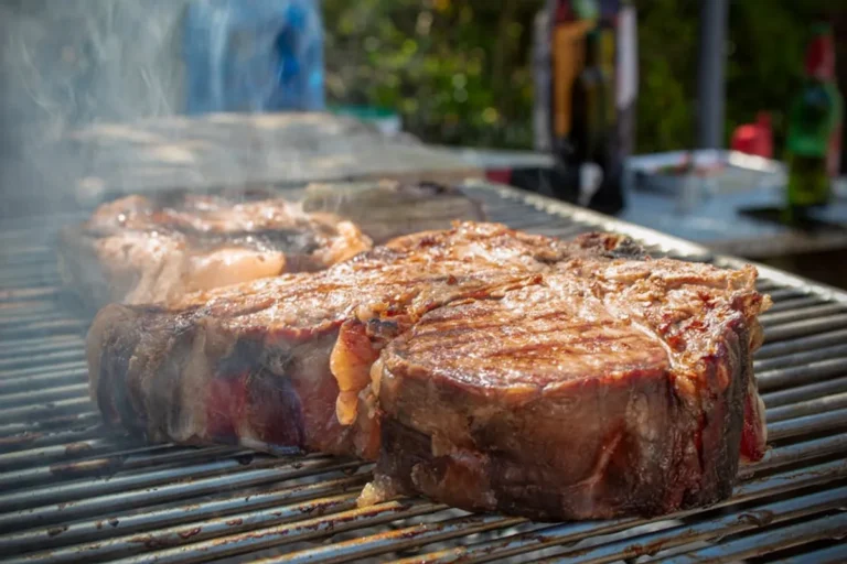 How to Reheat Steak in the Oven