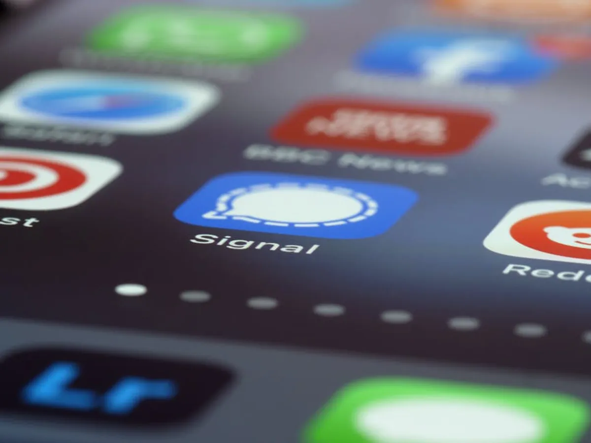 The Search Signals Behind apkvenom.org for App and Software Readers