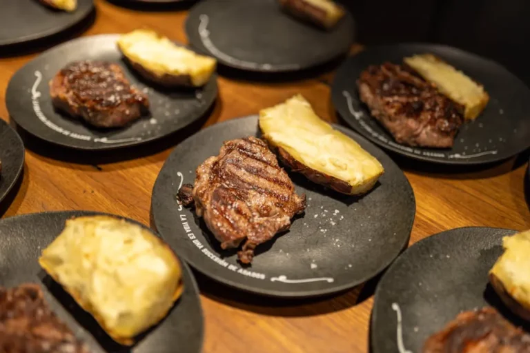 What to Serve With Steak